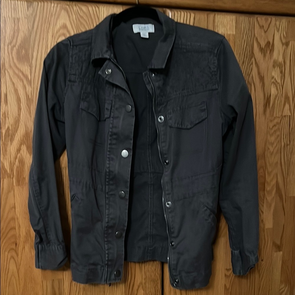 Croft & Barrow lightweight utility dark gray jacket